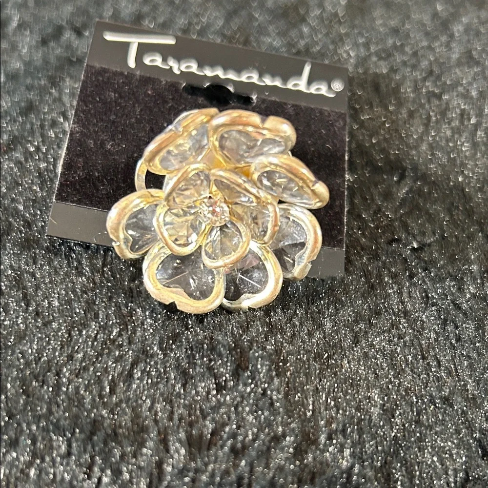 Silver & Clear Flower Ring with rhinestone accent size 6